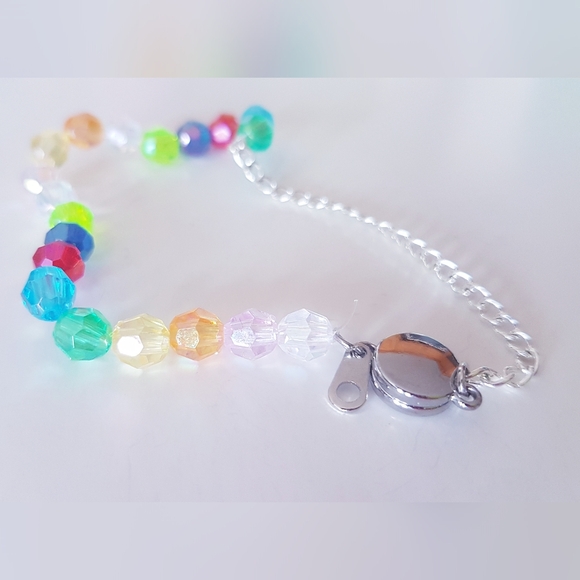 Bejeweled Bracelet Magnetic Clasp Hand Crafted Multi-Colored - Picture 6 of 15